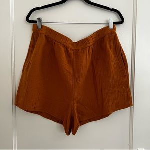 Universal Thread Gauze Shorts with Elastic Waist